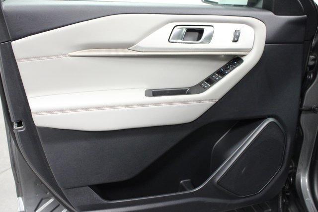 new 2025 Ford Explorer car, priced at $47,162