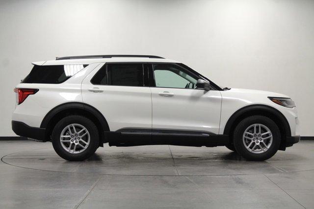 new 2025 Ford Explorer car, priced at $41,462