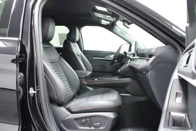 new 2025 Ford Explorer car, priced at $48,784