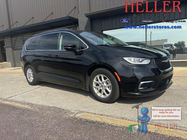 used 2022 Chrysler Pacifica car, priced at $23,962