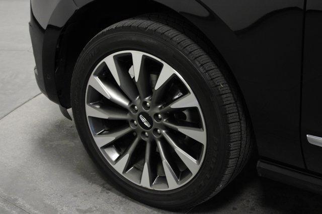 used 2021 Lincoln Navigator car, priced at $39,962