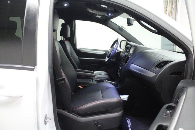 used 2017 Dodge Grand Caravan car