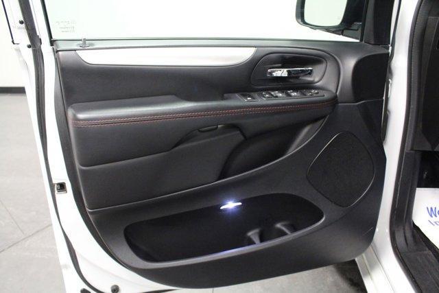 used 2017 Dodge Grand Caravan car