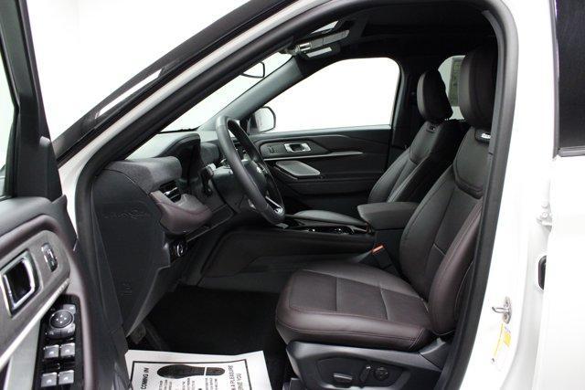 new 2025 Ford Explorer car, priced at $52,750