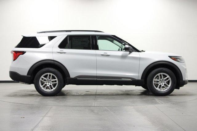 new 2025 Ford Explorer car, priced at $40,738