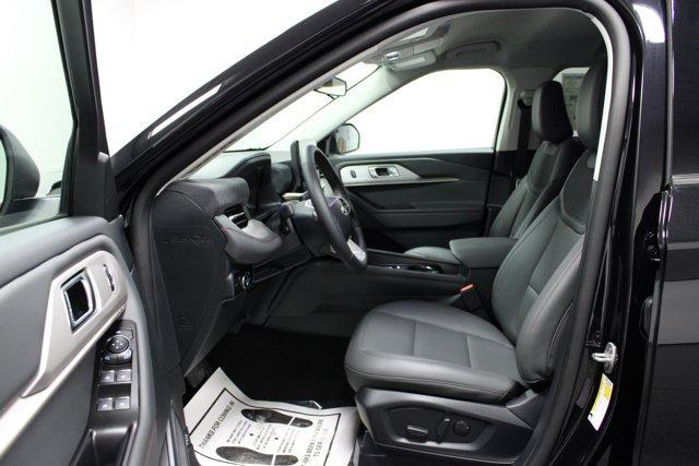 new 2025 Ford Explorer car, priced at $44,907