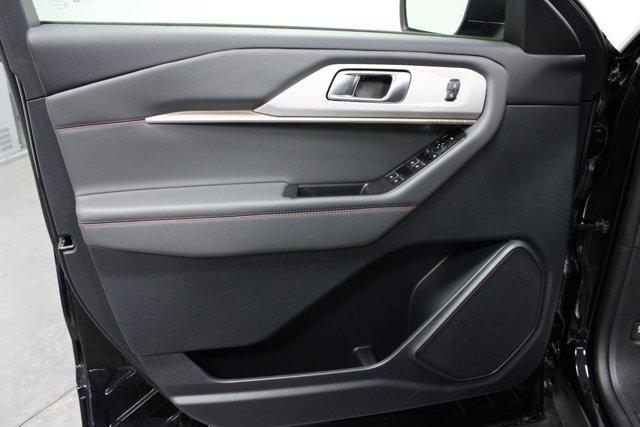 new 2025 Ford Explorer car, priced at $44,907