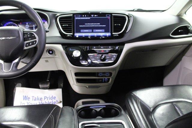 used 2022 Chrysler Pacifica car, priced at $21,962