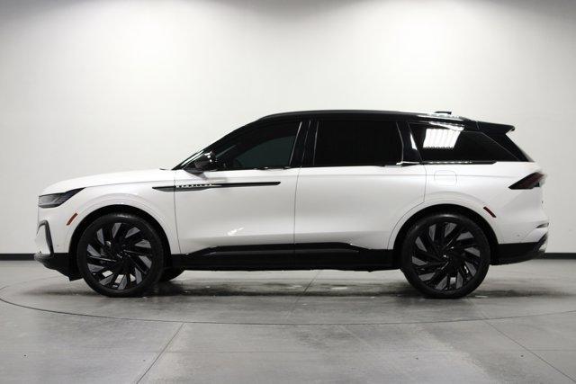 used 2024 Lincoln Nautilus car, priced at $50,962