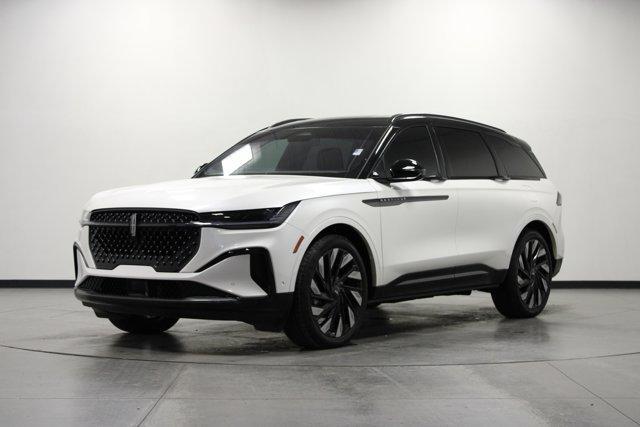 used 2024 Lincoln Nautilus car, priced at $50,962