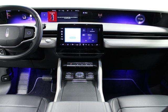 used 2024 Lincoln Nautilus car, priced at $43,962