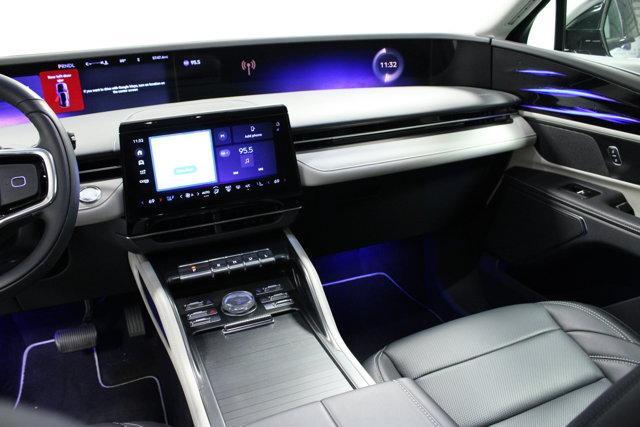 used 2024 Lincoln Nautilus car, priced at $43,962