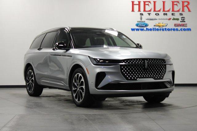 used 2024 Lincoln Nautilus car, priced at $43,962