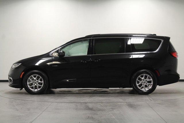 used 2022 Chrysler Pacifica car, priced at $21,962