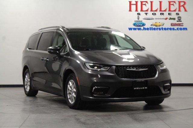 used 2022 Chrysler Pacifica car, priced at $20,962