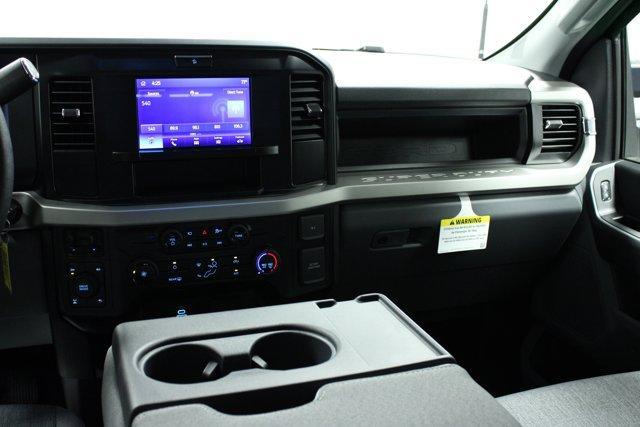 new 2025 Ford F-250 car, priced at $58,262