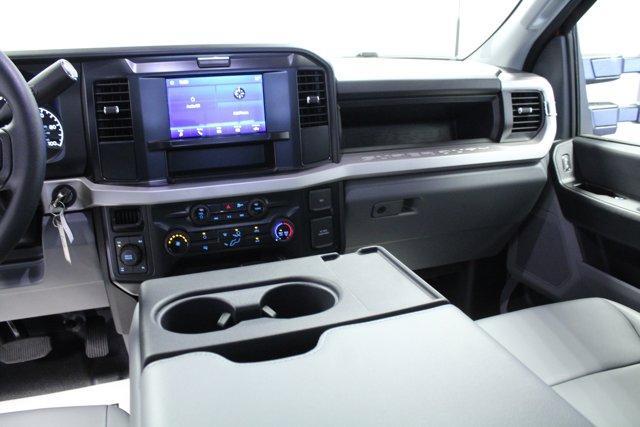 new 2025 Ford F-350 car, priced at $51,262