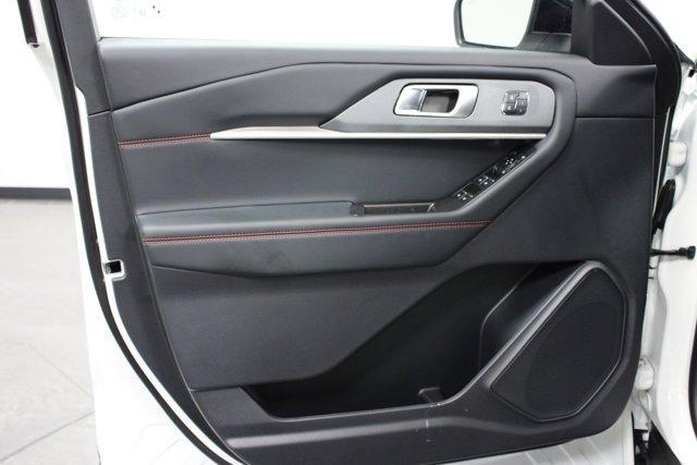 new 2025 Ford Explorer car, priced at $49,498