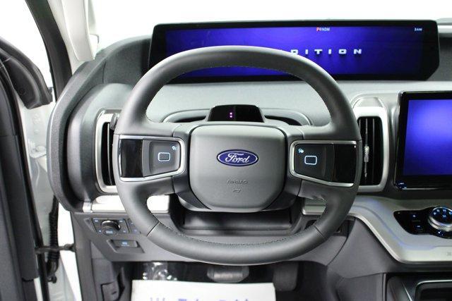 new 2025 Ford Expedition car, priced at $71,562