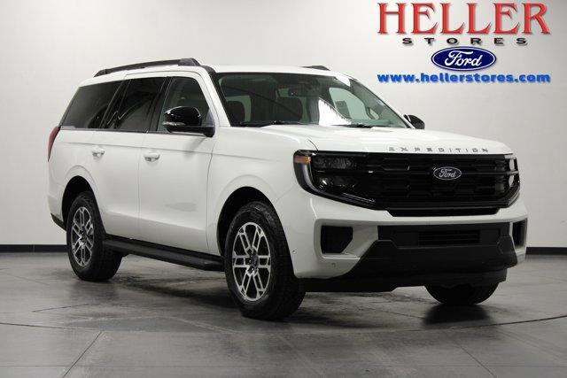 new 2025 Ford Expedition car, priced at $71,562