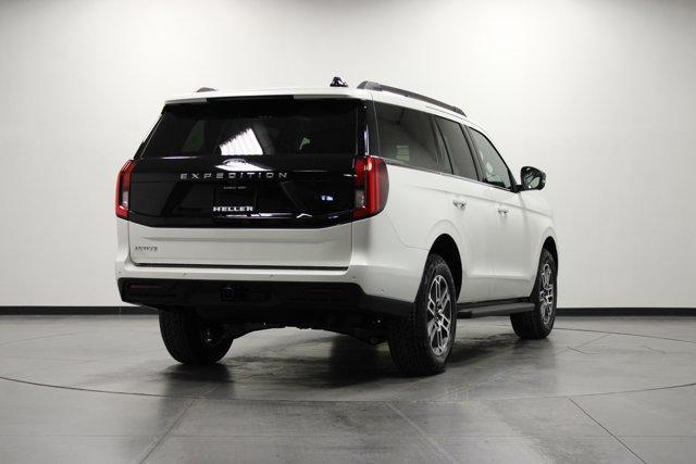 new 2025 Ford Expedition car, priced at $71,562