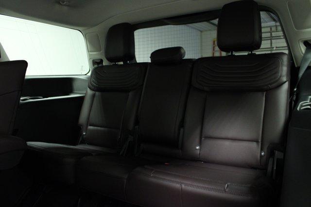 new 2025 Ford Expedition car, priced at $89,862