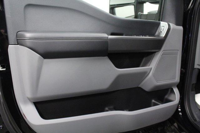 new 2025 Ford F-250 car, priced at $70,262