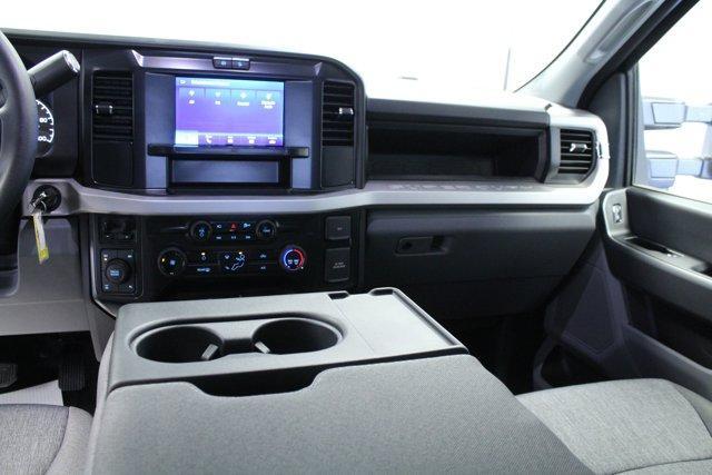 new 2025 Ford F-250 car, priced at $70,262