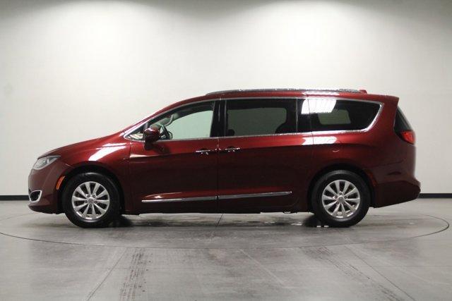 used 2018 Chrysler Pacifica car, priced at $15,962