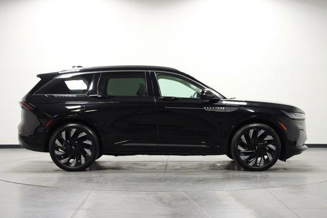 used 2024 Lincoln Nautilus car, priced at $55,962