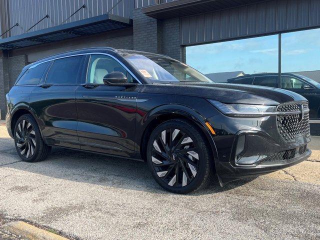 used 2024 Lincoln Nautilus car, priced at $55,962