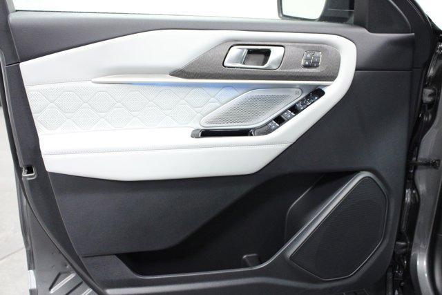 new 2025 Ford Explorer car, priced at $57,462