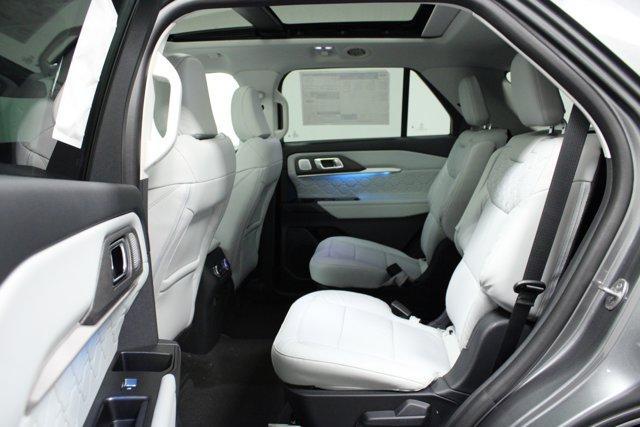 new 2025 Ford Explorer car, priced at $57,462
