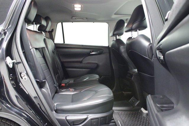 used 2021 Toyota Highlander car, priced at $35,962