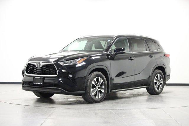 used 2021 Toyota Highlander car, priced at $35,962