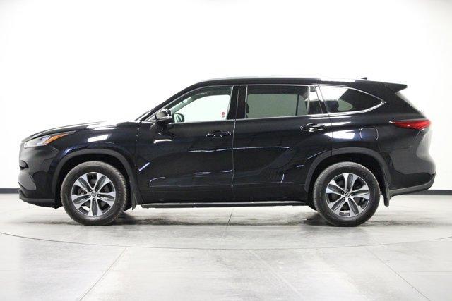 used 2021 Toyota Highlander car, priced at $35,962