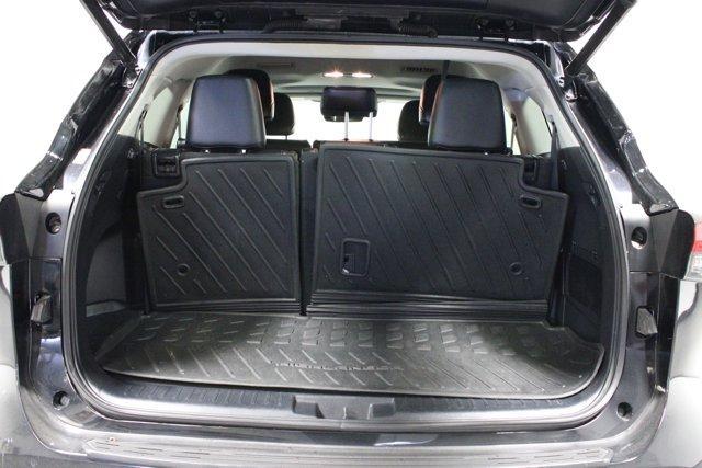 used 2021 Toyota Highlander car, priced at $35,962