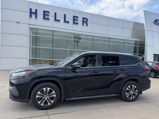 used 2021 Toyota Highlander car, priced at $35,962
