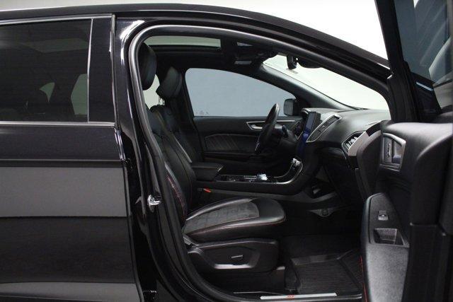 used 2024 Ford Edge car, priced at $35,462