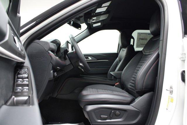 new 2025 Ford Explorer car, priced at $49,906