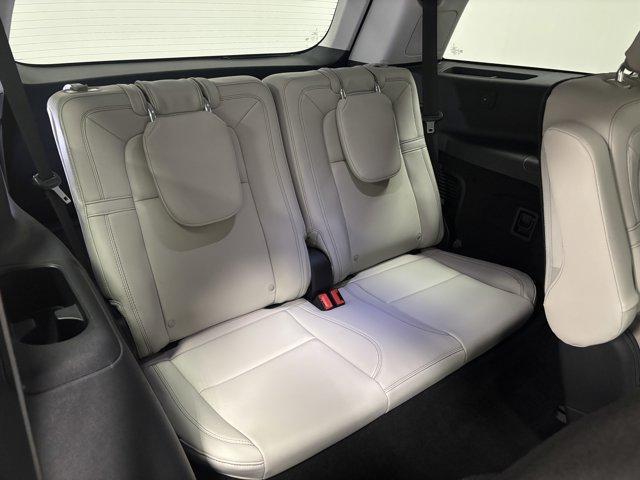 used 2025 Lincoln Aviator car