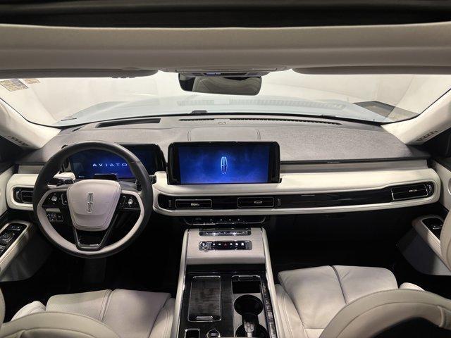 used 2025 Lincoln Aviator car