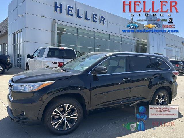 used 2016 Toyota Highlander car, priced at $14,962