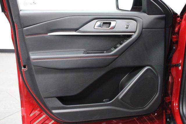 new 2025 Ford Explorer car, priced at $48,962