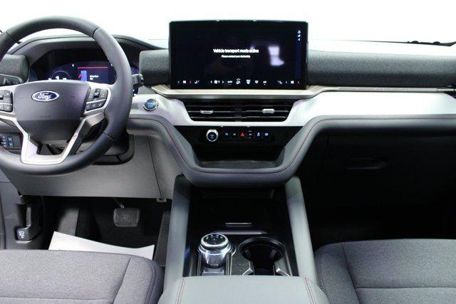 new 2025 Ford Explorer car, priced at $40,738