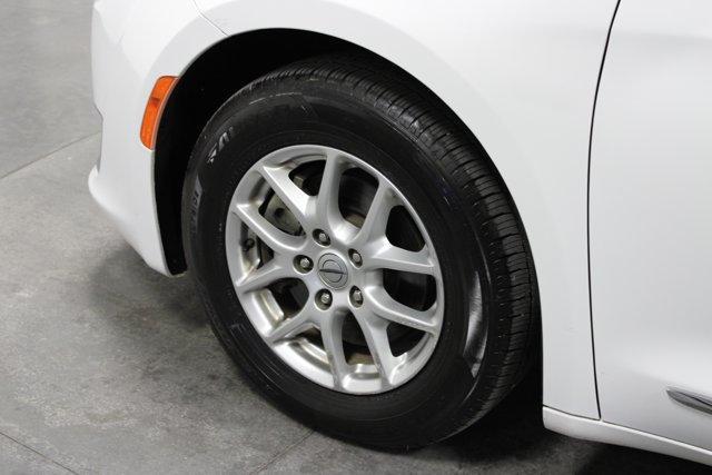used 2017 Chrysler Pacifica car, priced at $12,962