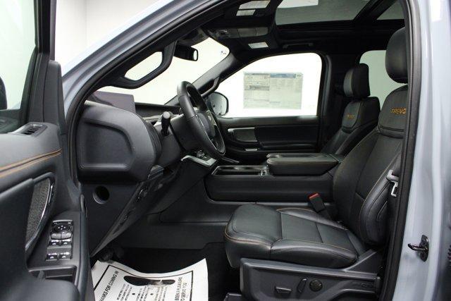 new 2025 Ford Expedition car, priced at $82,962