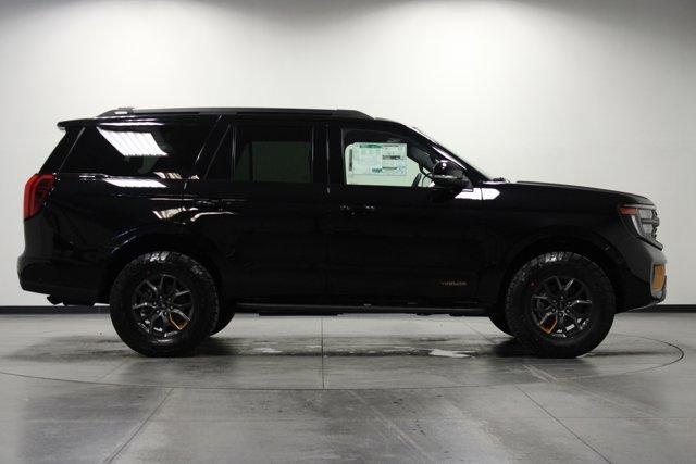 new 2025 Ford Expedition car, priced at $83,962