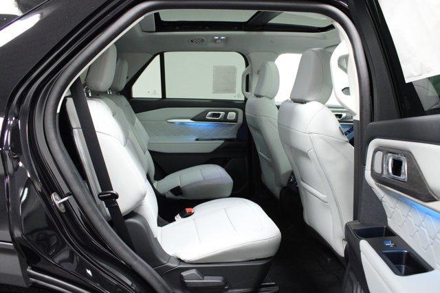 new 2025 Ford Explorer car, priced at $54,362