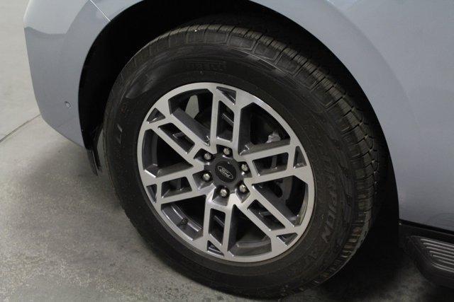 new 2025 Ford Expedition car, priced at $71,862